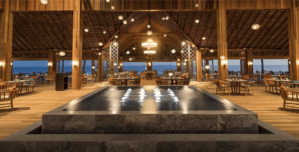 Canneli Buffet Main Restaurant · International · open-air